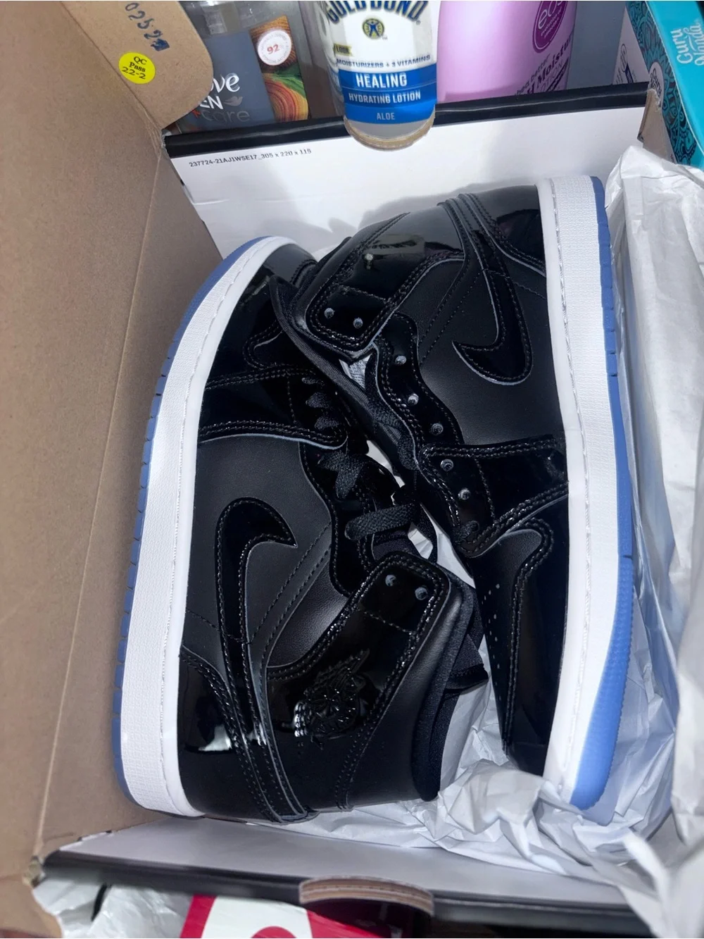 AIR JORDAN 1 MID SE BLACK/DARK CONCORD-WHITE NOIR/BLANC/CONCORDE FONCE